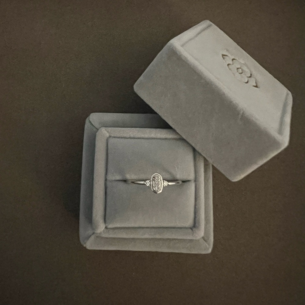 Kendra Scott 14k and diamond ring size 7